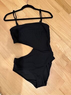 SOLID & STRIPED Black One-Shoulder Cutout One-Piece Swimsuit